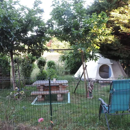 לינה וארוחת בוקר Chez Papy Et Mamy 3*