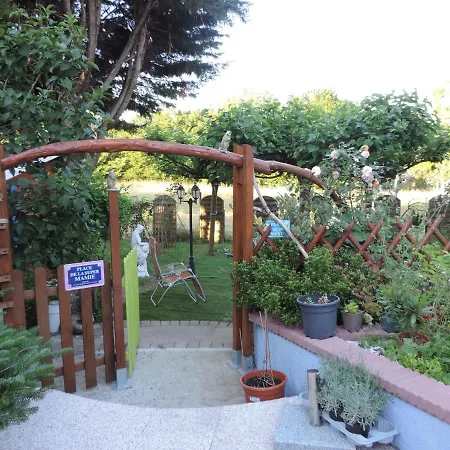 Chez Papy Et Mamy Bed and breakfast Saint-Chef