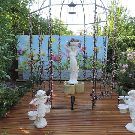 Couette-café Chez Papy Et Mamy Saint-Chef
